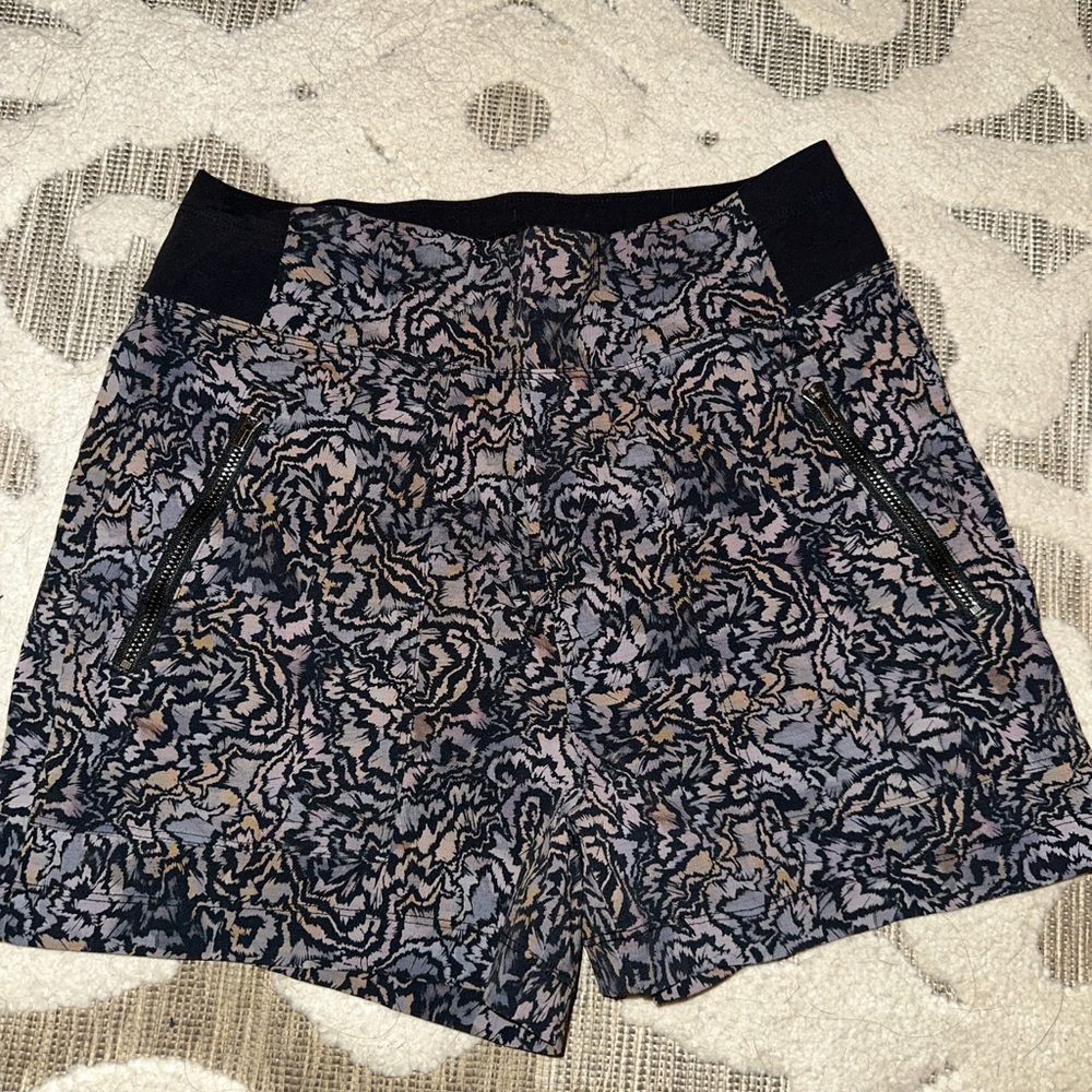 Athleta Patterned Shorts Size 2